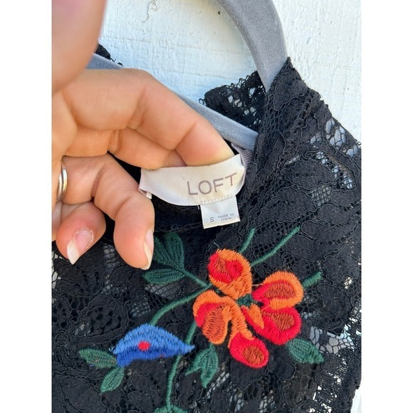 LOFT Black Sheer Lace Blouse with Embroidered Flowers, sz S - Picture 2 of 4